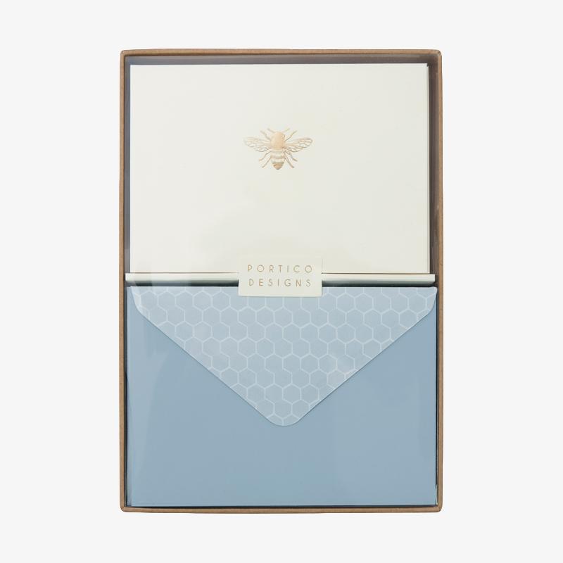 Equipo de tarjetas en blanco